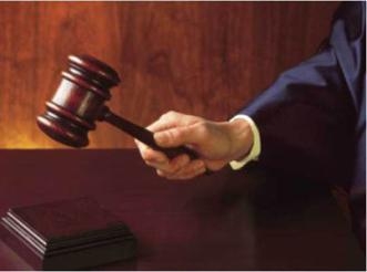 أهالى شهداء 25 يناير بالسويس يصرخون “حسبى الله و نعم الوكيل “
