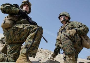 البحرية الأمريكية تقيل ضابطين بتهمة الفشل في حماية قاعدة عسكرية