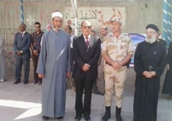 الجيش وائتلاف محبي بني سويف يشارك في تحية العلم بمدرسة الراهبات