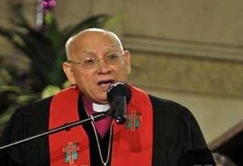 رئيس الكنيسة الانجيلية يهنئ منصور و السيسى و الطيب بعيد الاضحى