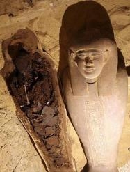 بأبو صير بالجيزة..اكتشاف مقبرة كبير الأطباء في مصر العليا والسفلى
