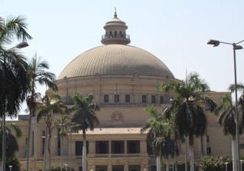 رئيس جامعة القاهرة: الحكومة لا توفر ميزانية للأمن لأنها ألغت الحرس