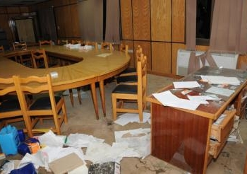 وزير الإسكان فى جامعة الأزهر لإصلاح ما أفسده طلاب الإخوان