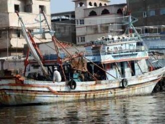 الافراج عن 14 صياداً من كفرالشيخ  تم احتجازهم للصيد فى المياه التونسية
