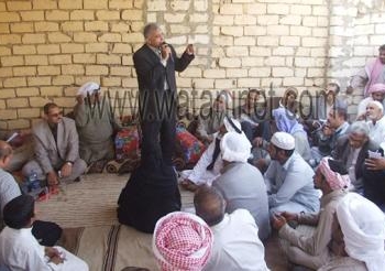 محافظ السويس يستمع لمطالب أهالى عرب الشط