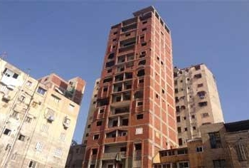 محافظ القليوبية يحيل ملفات الأبراج السكنيةالمخالفة ببنها للنيابةالعامة