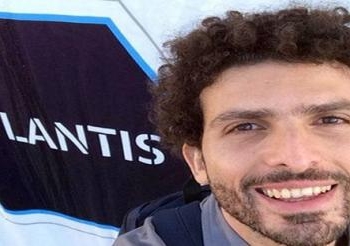 عمر سمرة أول مصري يفوز بمسابقة للصعود إلى الفضاء