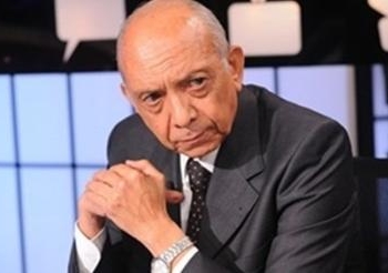 غنيم: بقاء جملة حكومتها بدلا من حكمها يشوه الدستور