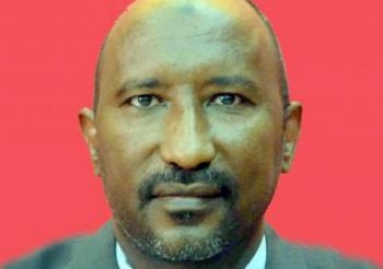 وزير الداخلية السوداني: ” الأوضاع الأمنية في دارفور مستقرة “