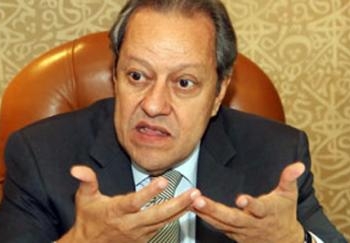 تمويل مشروع مكافحة ذبابة الفاكهة والخوخ ب 25 مليون جنيه