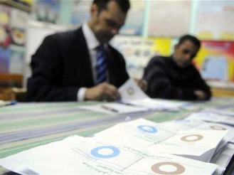 8 يناير اجراء الاستفتاء للمصريين فى الخارج  وفرز الصناديق 13 يناير