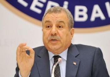 ترنح حكومة أردوغان: وزيرا الداخلية والاقتصاد في تركيا يتقدمان باستقالت