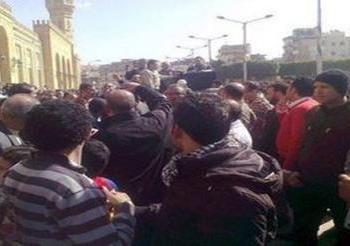 اهالى قرية بكفرالشيخ يطردوا اعضاء الجماعة الارهابية