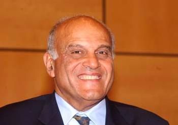 مجدى يعقوب ينضم إلى مجلس جامعة أسوان