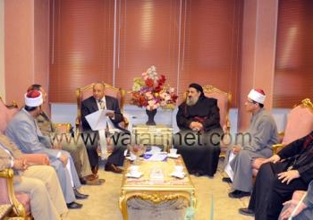 محافظ بني سويف يلتقي بيت العائلة ويخصص له مقر