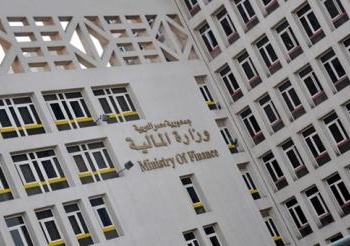 تراجع عجز الموازنة إلى 65.9 مليار جنيه خلال 5 شهور