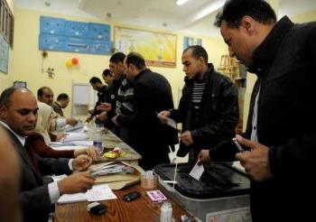 شكوى من قلة القضاه بلجان الوافدين وللجنة تتدخل