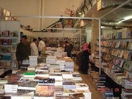 معرض الكتاب يحتفى بالثورة ويقدم 20 % خصم على كتب الثورة