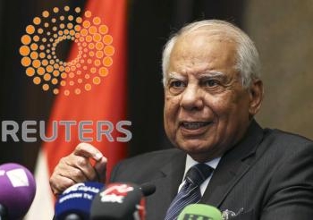 رويترز: الببلاوى في دافوس: السيسي مرشح رئاسة ويمكن لمصر الاعتماد عليه