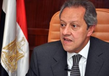 وزير الصناعة يصدر قراراً بإستمرار رسوم مكافحة الإغراق