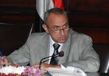 أبوحديد: تطبيق الزراعة التعاقدية لتحسين دخول الفلاحين وزيادة الانتاج