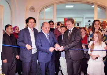 بالصور:الدكتورصابرعرب يفتتح معرض صربيا فى الهواء الطلق