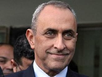 أبوحديد: الحكومة مستمرة في دعم “الاسمدة”، وخطط لمنع تسريبها
