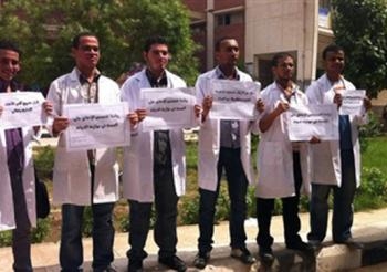 إضراب جزئي للأطباء و الصيادلة بمستشفى السويس العام