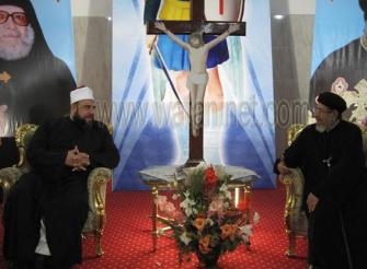 بالفيديو”وطنى”تنقل احتفالات أسيوط بعودة أنبا ميخائيل من رحلته العلاجية