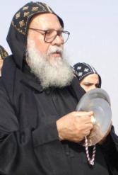 رسامة 5 رهبان بدير السريان