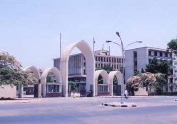 تسكين 100 طالب من الحالات الاستثنائية بمدينة جنوب الوادى