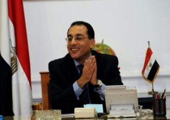اليوم وزير الإسكان يبدأ جولة  بـ”حلايب” و”شلاتين”