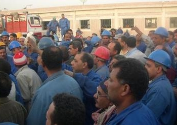 للمطالبة بتحسين أوضاعهم عمال المقاولون العرب بورش طنطا