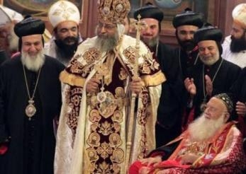 البابا تواضروس يشارك فى جنازة البطريرك عيواص بلبنان