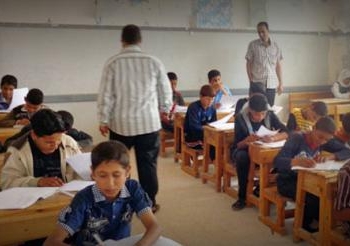بدأ إمتحانات سنوات النقل بإبتدائية السويس