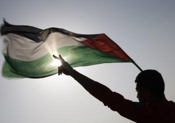 بعد مخاض عسير حكومة الوفاق الفلسطينية رأت النور