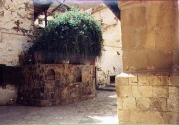خبير آثار يطالب بحسن استغلال السياحة البيئية وجمال الطبيعة بسيناء