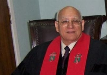 رئيس الطائفة الإنجيلية يبعث برسالة الى الكنائس لوقف الخلافات