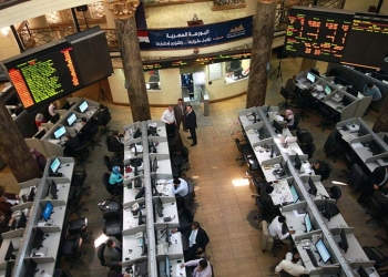 في البورصة ..انشغال الحضور بكلمة مبارك يؤثر على التداول