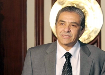 بروتوكول تعاون لاستخدام أتربة ” الباى باص ” فى رصف الطرق