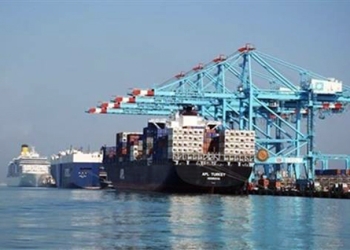 ميناء الزيتيات بالسويس يستقبل 8500 طن بوتاجاز