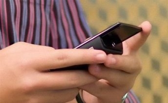 مواطن يتهم إمام مسجد بسبه بسبب رنة محمول مؤيدة للجيش بالمنيا
