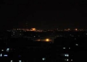 مسئول تونسي: عطل فني سبب انقطاع الكهرباء كليا عن البلاد