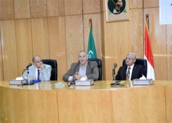وزارة الصناعة تطور مصنع العسل الأسود بجنوب المنيا