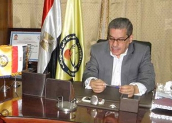 رئيس جامعة بني سويف يتبرع بمرتبه بالكامل لصندوق تحيا مصر