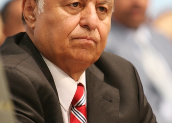 الرئيس اليمني يكلف الدكتور أحمد مبارك بتشكيل الحكومة الجديدة