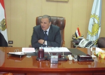 محافظ الغربية يطالب رؤساء المدن بمشاركة السكك الحديدية في تنفيذ خطة تطوير المزلقانات