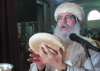 الانبا غبريال :يجب ألا تقتصر مساعدتنا علي المسيحي والقريب