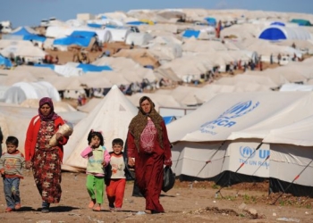 انخفاض عدد النازحين السوريين إلى لبنان