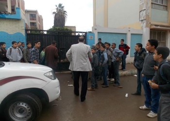 نقل مدير مدرسة وإحالته للتحقيق لقفز تلاميذ من أعلى السور في كفرالشيخ
